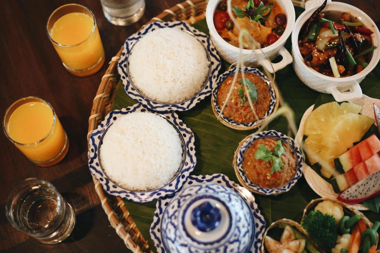 Hotel De L'Amour Sha Plus Prakhon Chai Eksteriør bilde